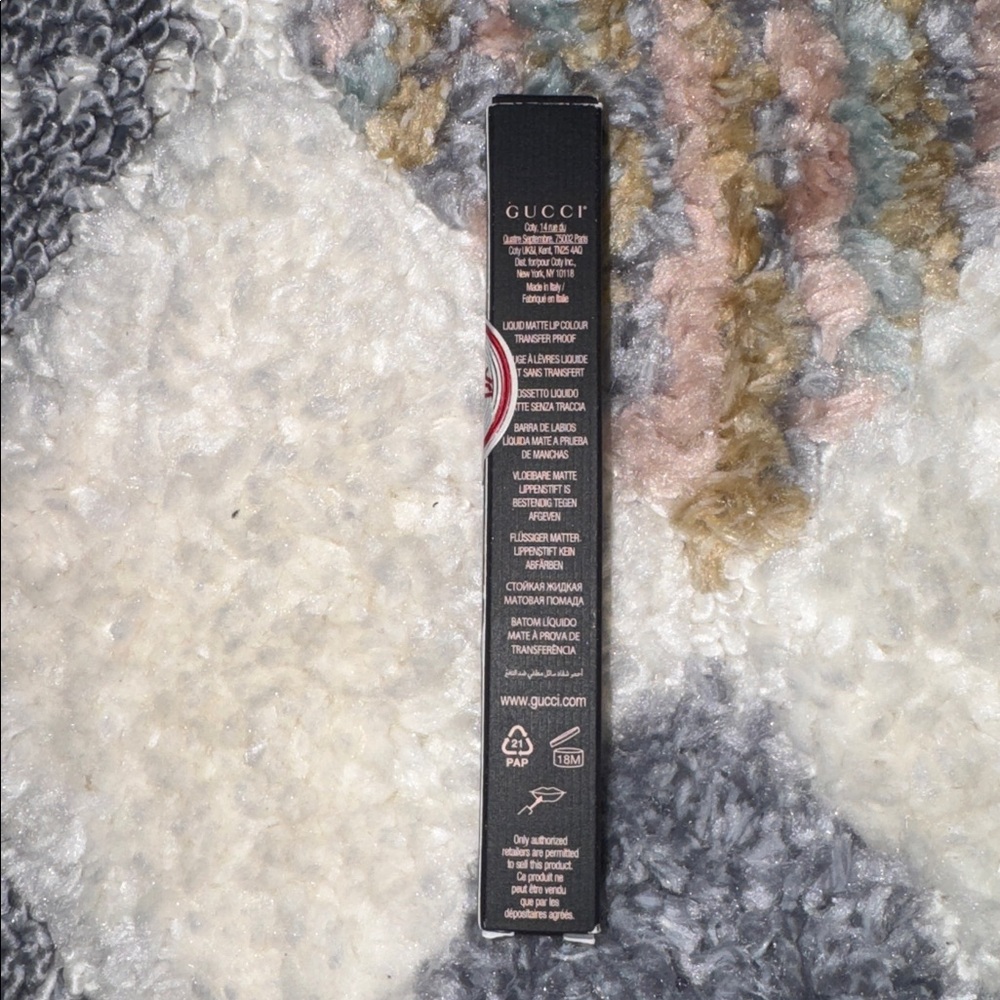 Gucci Liquid Matte Lip Color - Goldie Red - Picture 5 of 13